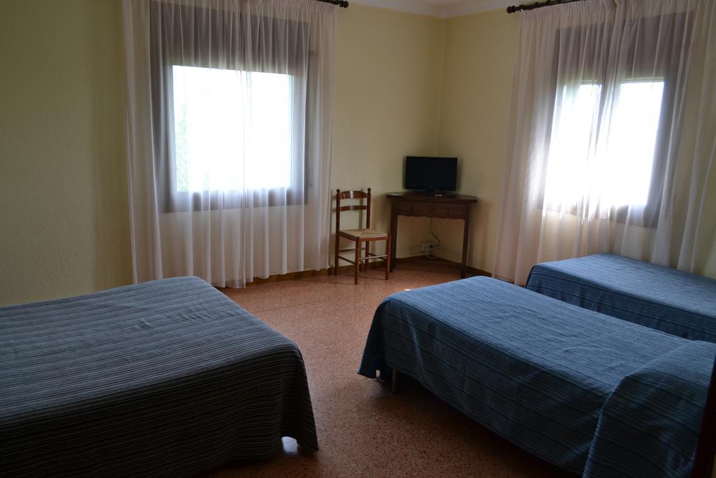 Hostal L'Esplai Viladamat Quarto foto